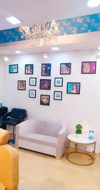 Baisakhi Ghosh Makeovers Studio, Academy & Unisex Salon, Noida - Photo 4