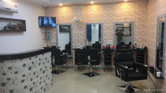 Change Over Unisex Salon, Noida - Photo 4