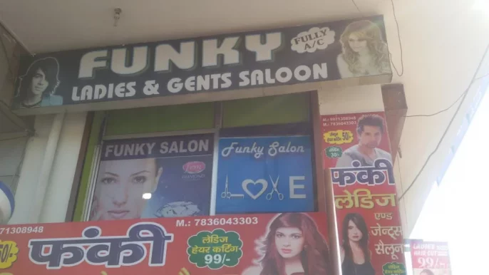Funky Unisex Saloon, Noida - Photo 5