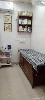 Praghyas beauty clinic, Noida - Photo 1