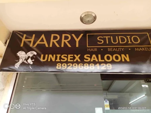 Harry hair studio, Noida - Photo 1