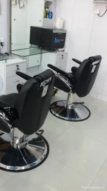 Hair N Care Unisex Salon, Noida - Photo 4