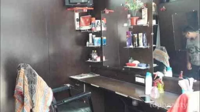 Raju Hair Cutting Saloon, Patna - Photo 2
