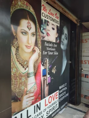 Hashtag Salon, Patna - Photo 8