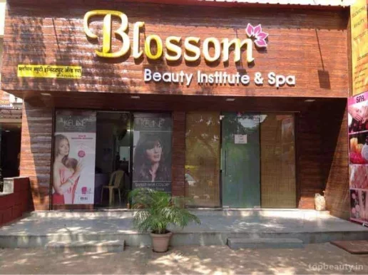 Blossom Beauty Parlour, Pune - Photo 1