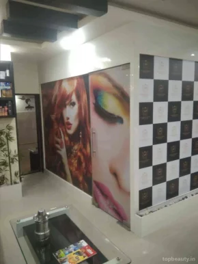 The Makeover Place Unisex Salon, Pune - Photo 2