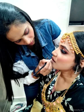 Kajal Sah - Bridal Makeup Artist, Pune - Photo 3