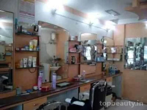 The Tip-Top Hair Dressers, Pune - Photo 4