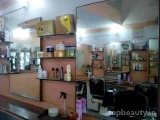 The Tip-Top Hair Dressers, Pune - Photo 3