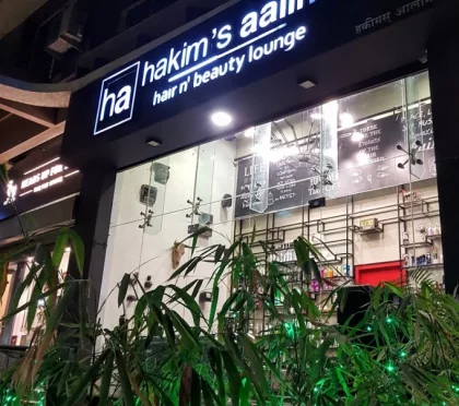 Hakim's Aalim Hair N' Beauty Lounge – Hairdressing parlor in Pune