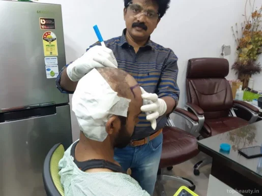 Hair Transplant & Skin Specialist in Pune - Astra Clinic Yerwada, Pune - Photo 4