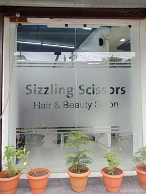 Sizzling scissors beauty salon hair extension & hair replacement centre mens womens, Raipur - Photo 4