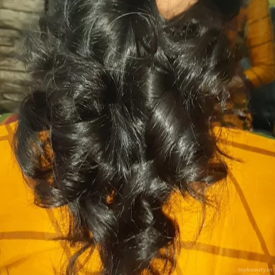Royal Hair Line, Rajkot - Photo 4