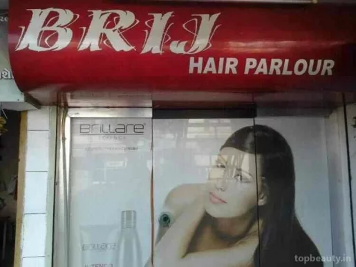 Collegian Hair Saloon, Rajkot - Photo 4
