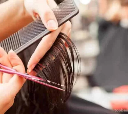 Modern Hair Salon – Beauty Salons Near Girgaon