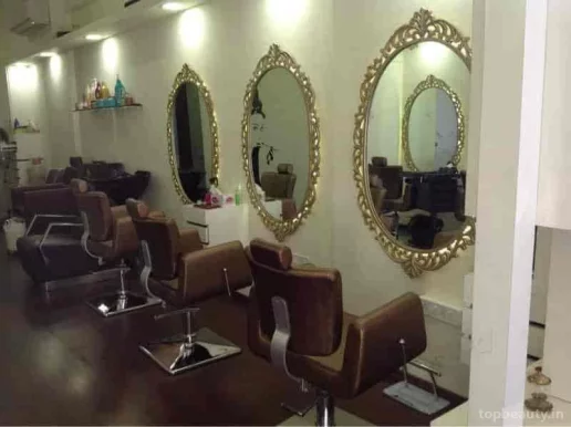 Mirror Mirror Beauty Salon, Mumbai - Photo 5