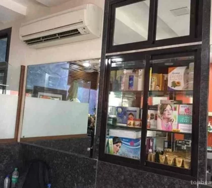 Chand Gents Parlour – Beauty Salons Near in Madanpura
