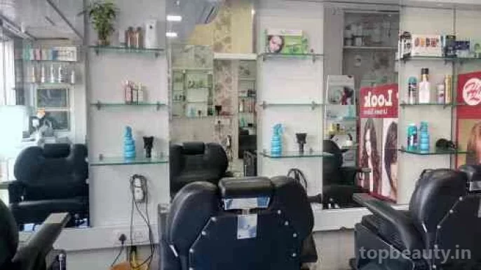 Hair Look Unisex Salon, Mumbai - Photo 8