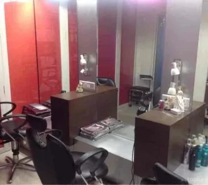 Jayus Beauty Parlour – Beauty Salons Near Gandhi Nagar