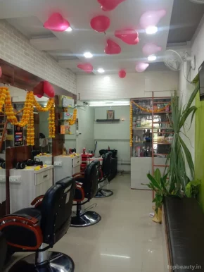 Looks salon, Solapur - Photo 1