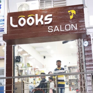 Looks salon, Solapur - Photo 3