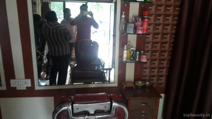 Shri Ganesh Hair Gents Parlor, Solapur - Photo 3