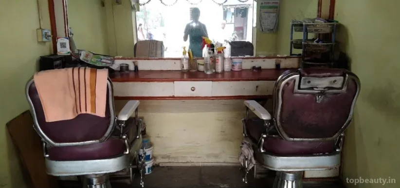 Vyankatesh Hire Salon, Solapur - Photo 1