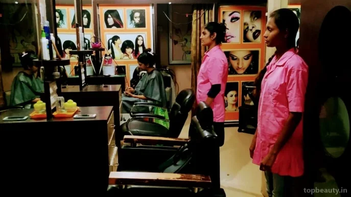 DFine Beauty Parlour, Solapur - Photo 3