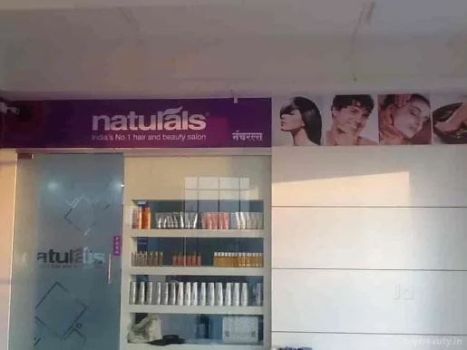 Naturals Salon, Jule Solapur, Solapur - Photo 3