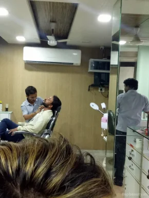 Roopam Hair Salon, Solapur - Photo 2