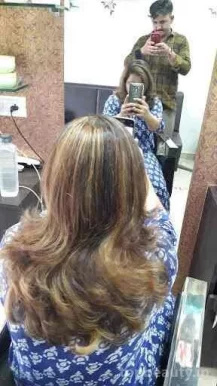 Lucent Hair Beauty The Family Salon, Surat - Photo 5