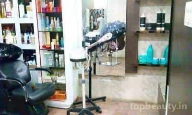 Baroda Hair Dresser, Surat - Photo 1