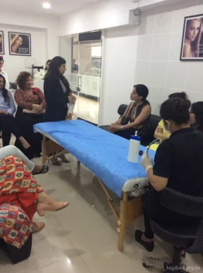 Beauty & Curves Laser Clinic - Specialist in Skin, Hair & Body Shaping in Vesu Surat, Surat - Photo 4