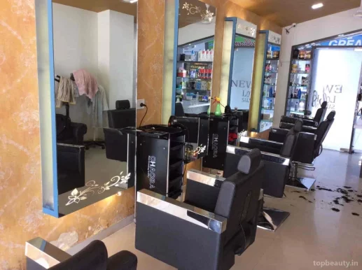 Newlook Hair Salon, Surat - Photo 4