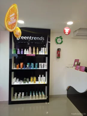 Green Trends Unisex Hair & Style Salon, Thiruvananthapuram - Photo 8