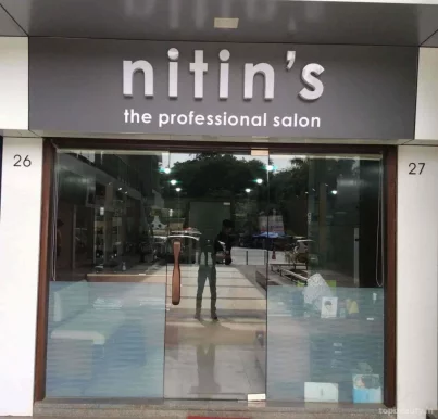 Nitin's The Professional Salon, Vadodara - Photo 8