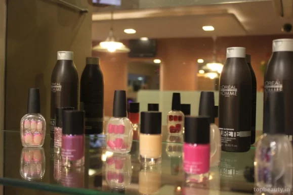 Beautymanntra Unisex Salon & Spa - Hair | Skin | Nail | Bridal | Makeup | Manicure & Pedicure, Vadodara - Photo 8