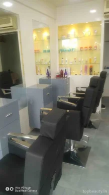Sevak Hair Salon, Vadodara - Photo 2