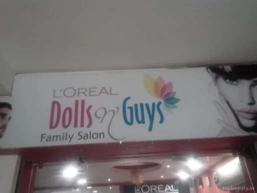 Dolls 'N' Guys Salon, Varanasi - Photo 2