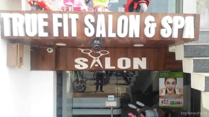 True fit Unisex Salon, Varanasi - Photo 6