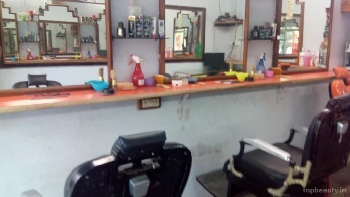 Man's Hair Salon, Varanasi - Photo 4