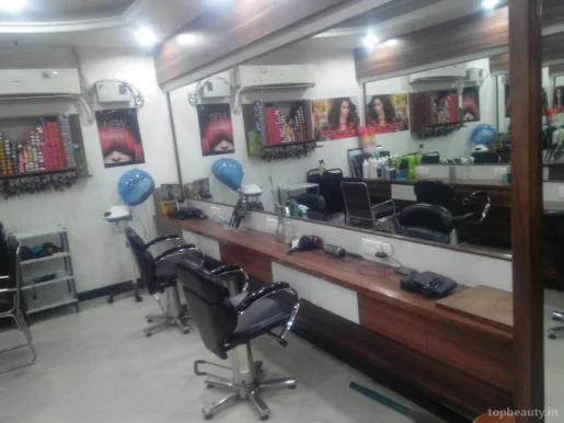 Shee-Teh's Beauty Salon, Varanasi - Photo 3