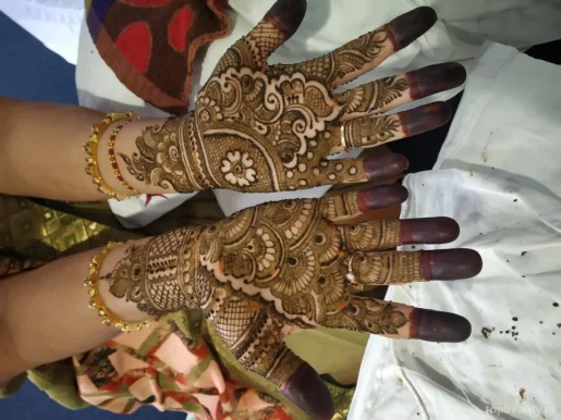 Mehendi Artists / Designer in Vizag, Best Bridal Mehendi Artists for your Wedding in Vizag, Visakhapatnam - Photo 1