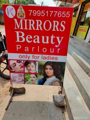 Mirrors women's beauty parlour, Warangal - Photo 2