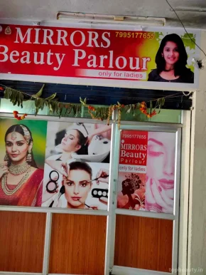 Mirrors women's beauty parlour, Warangal - Photo 3
