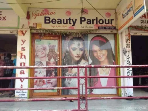 Vyshnavi Beauty Parlour, Warangal - Photo 8